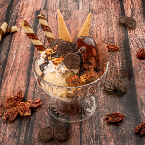 Chocolate-Nut-Brownie-Sundae