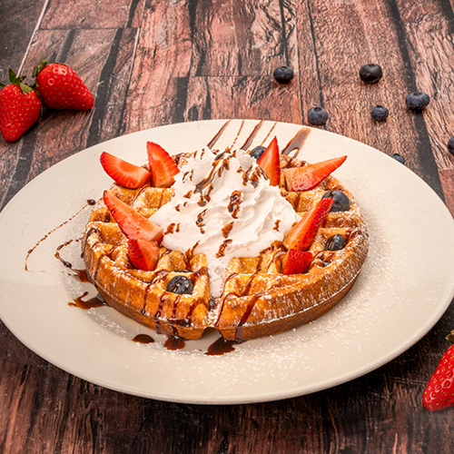 Classic-Waffle-with-Chocolate Sause